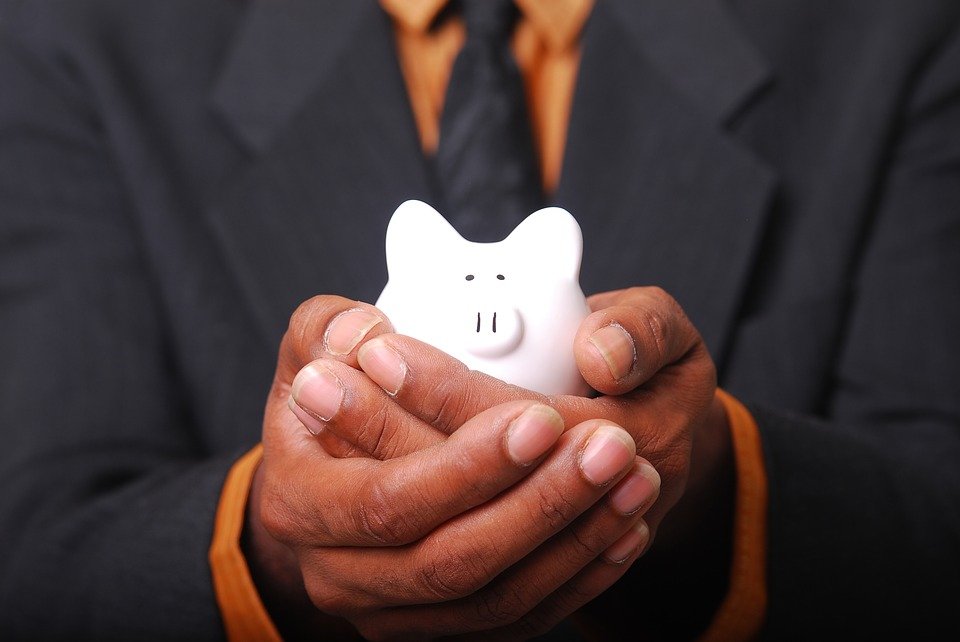 5 consejos para ahorrar mes a mes si quieres comprar un piso. Blog eica agencia inmobiliaria Donosti