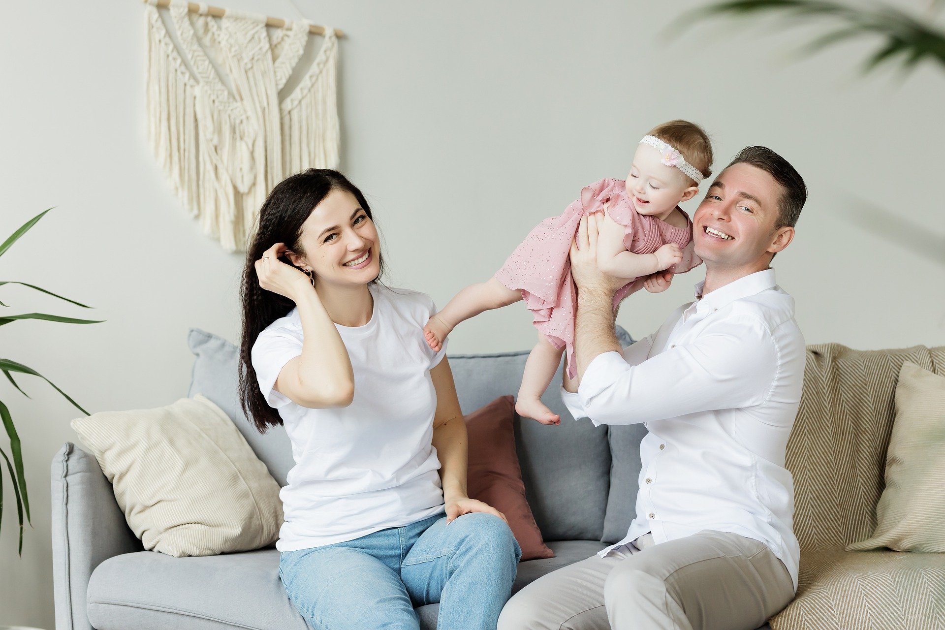 Portada. 5 Consejos para tener un hogar seguro para tus hijos. Blog eica agencia inmobiliaria Donosti