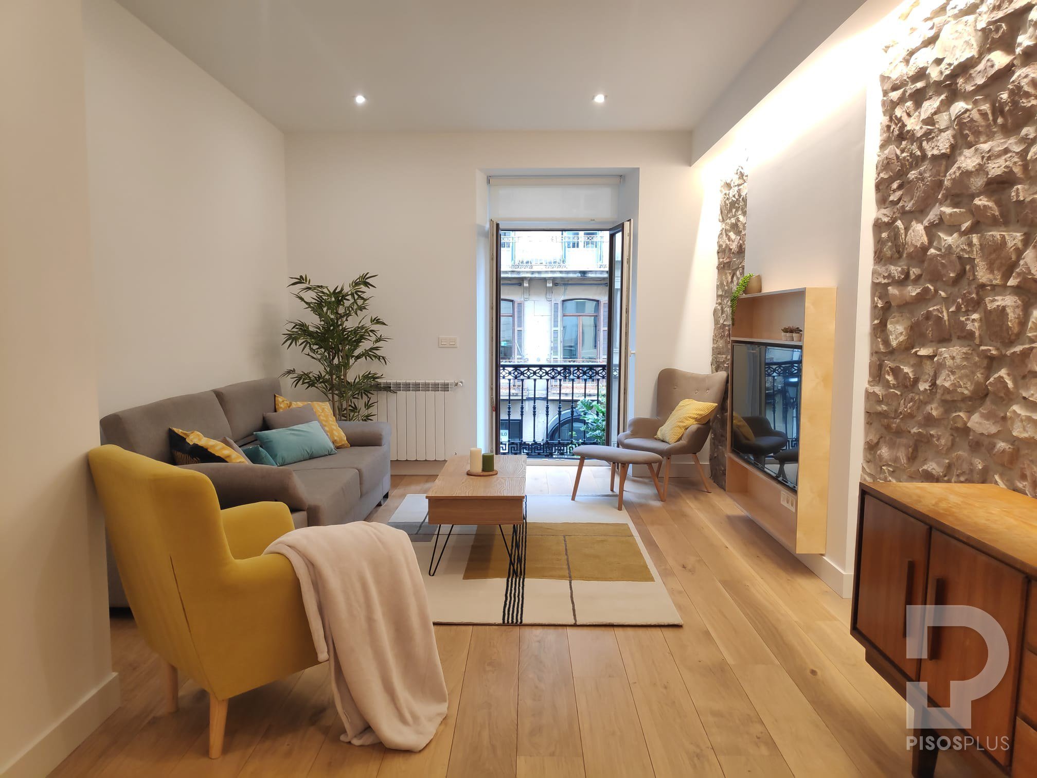 Se vende piso de 3 habitaciones, 3 baños y terraza a patio en pleno centro de Donostia. eica agencia inmobiliaria Donosti (2)