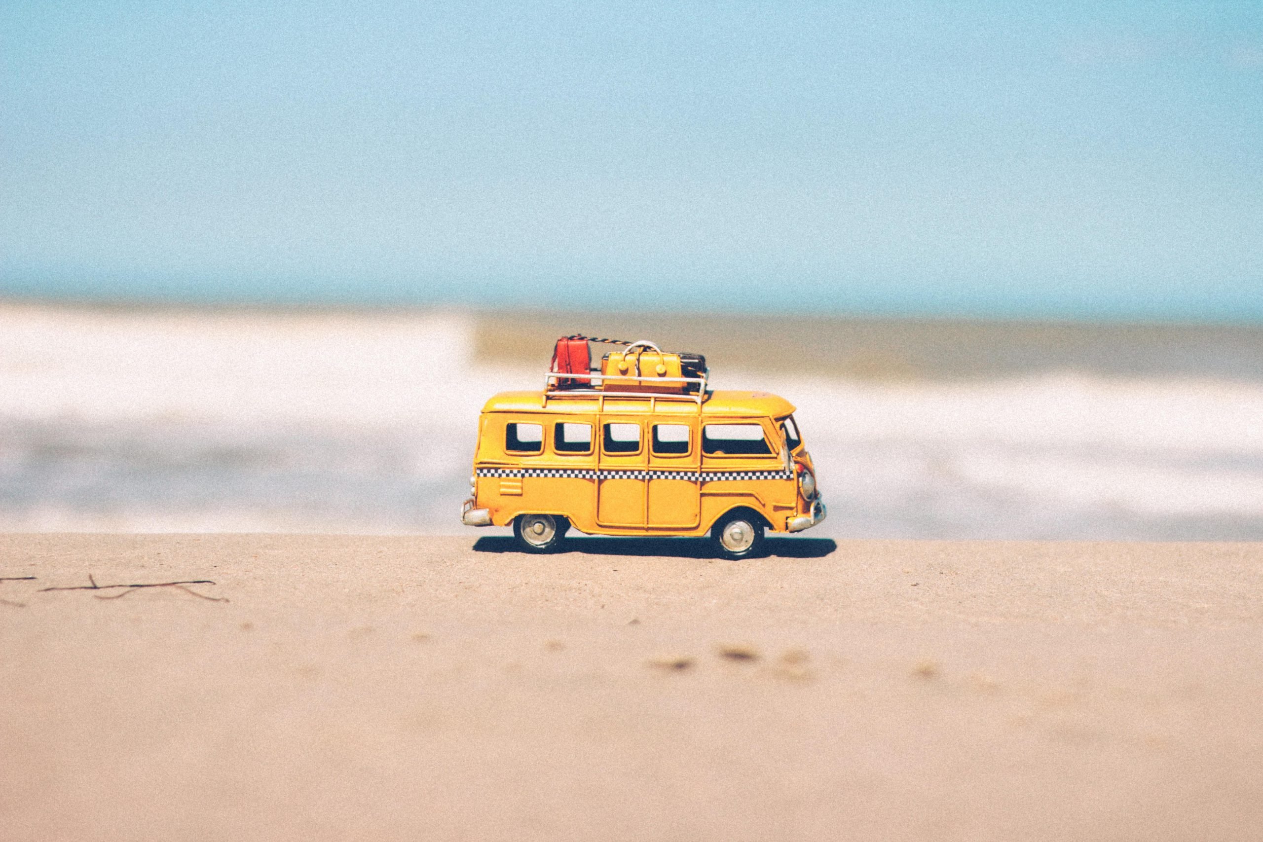 Vacaciones de verano 2021 equipo eica agencia inmobiliaria Donosti